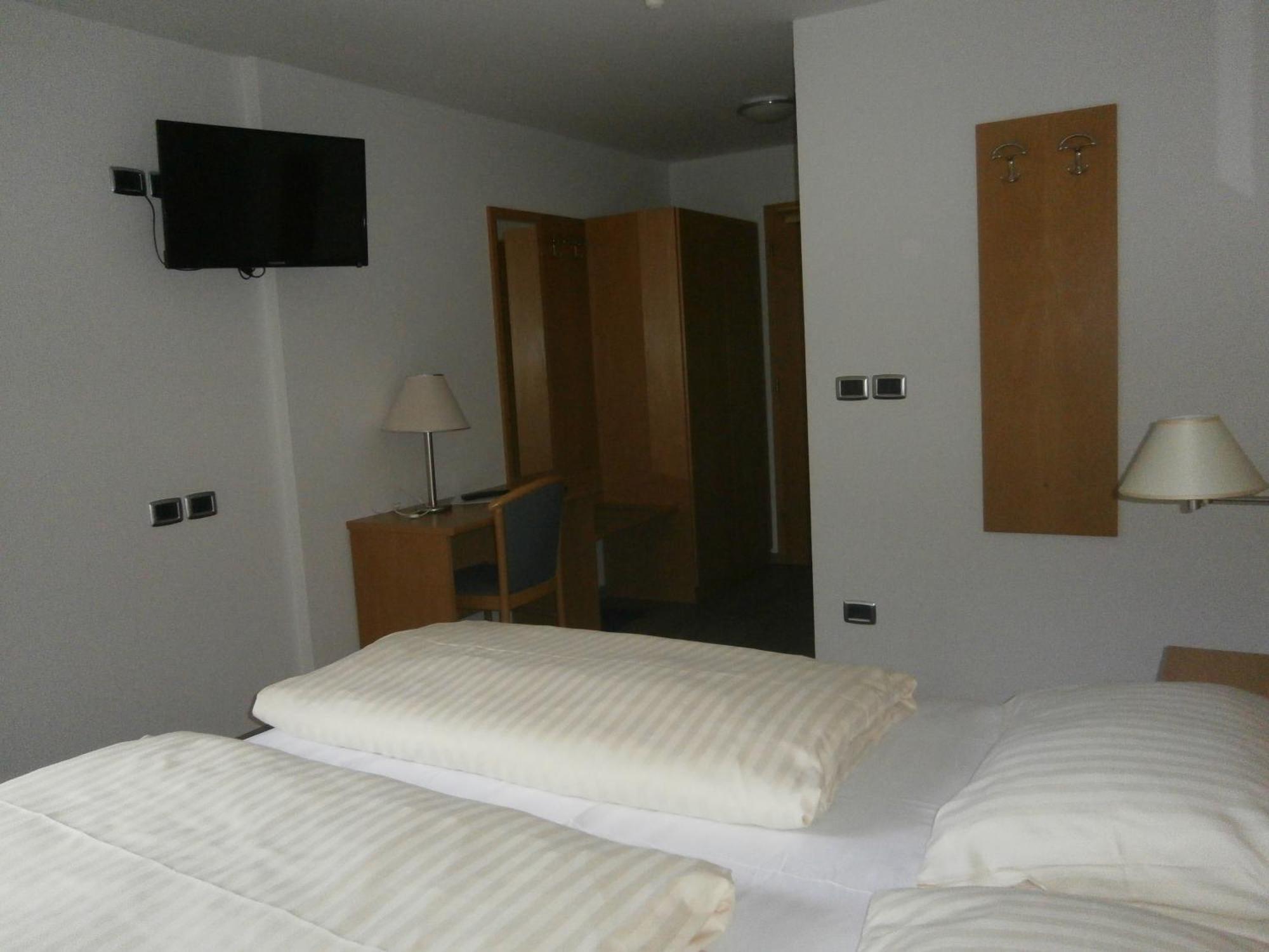 Hotel Schoelzhorn Superior Racines Pokoj fotografie